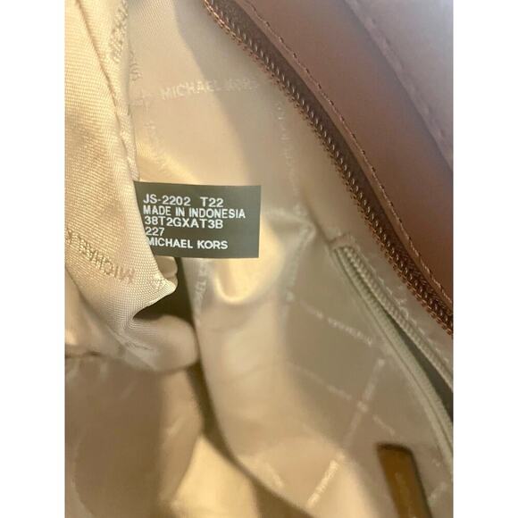 NEW MICHAEL KORS ARIA LARGE TOTE BAG BROWN/ACORN GOLD ACCENTS CARRYALL VERSATILE - Picture 9 of 16